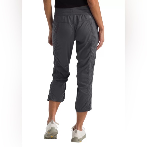 The North Face Aphrodite Capri Pants - Light Grey - Picture 1 of 3